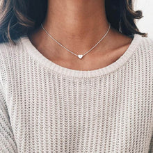Load image into Gallery viewer, Crystal Bead Necklace