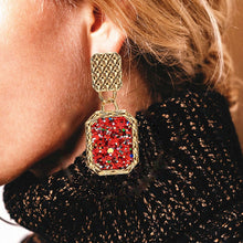 Load image into Gallery viewer, Geometric statement earring