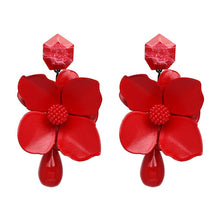 Load image into Gallery viewer, Big Flower Earring